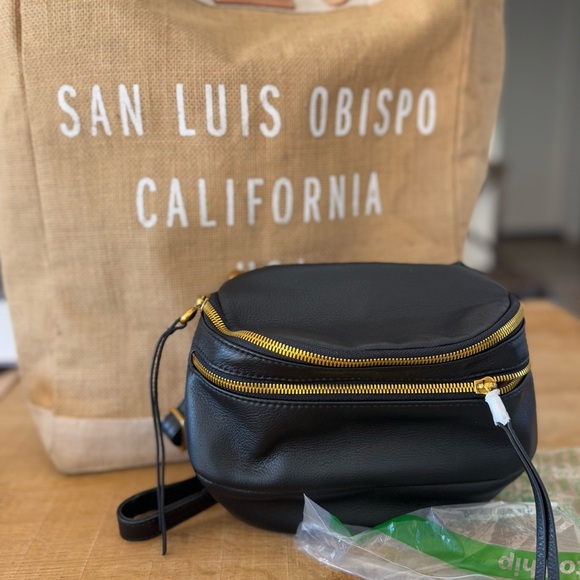 Vintage Hobo Fern Convertible Sling In Pebbled Leather - Picture 6 of 8